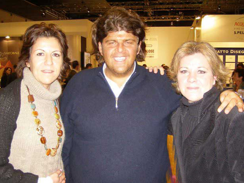 Ilario Vinciguerra con Nicoletta e Federica Spelta