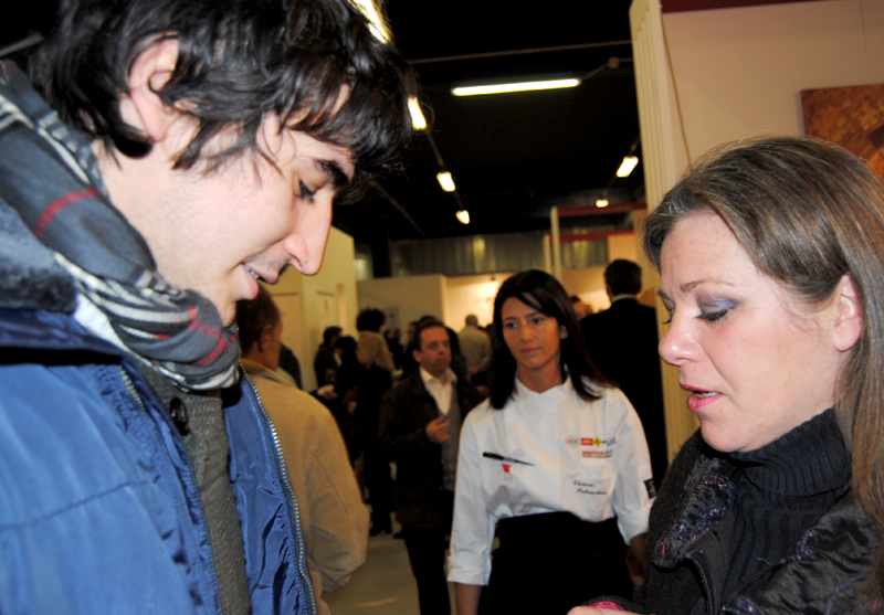 Lorenzo Santi con Spelta Federica (Alimentipedia) a Identità Golose 2012