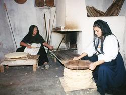 Preparazione del pane carasau