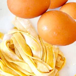 Uova per la pasta fresca fatta in casa