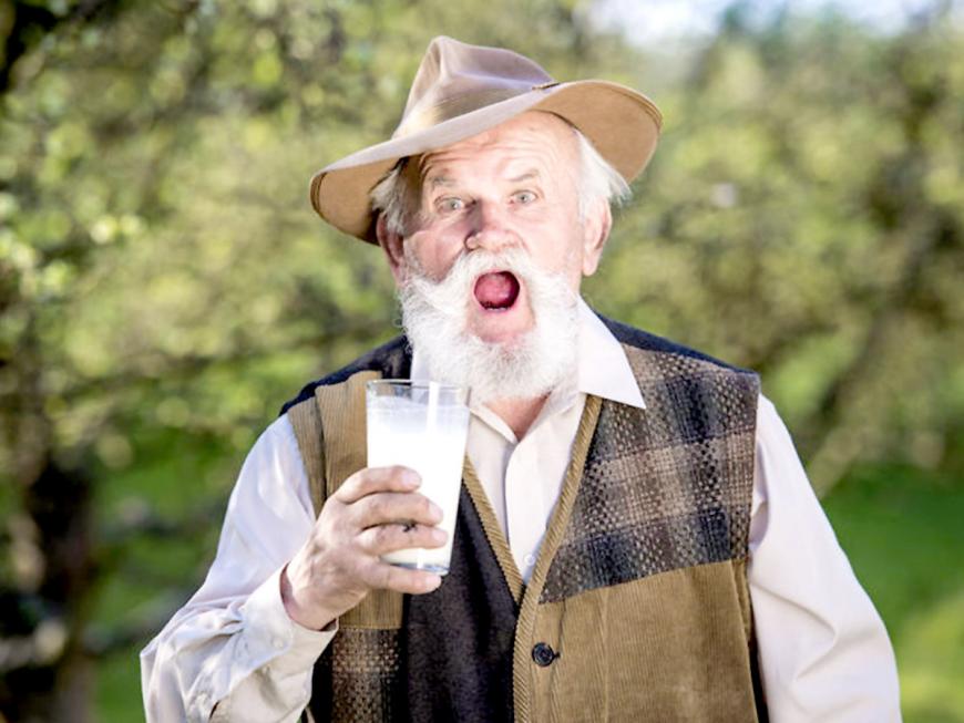 Latte e anziani