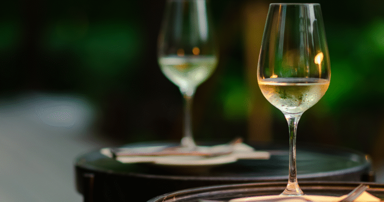 I vini bianchi italiani più sottovalutati e perché dovresti provarli