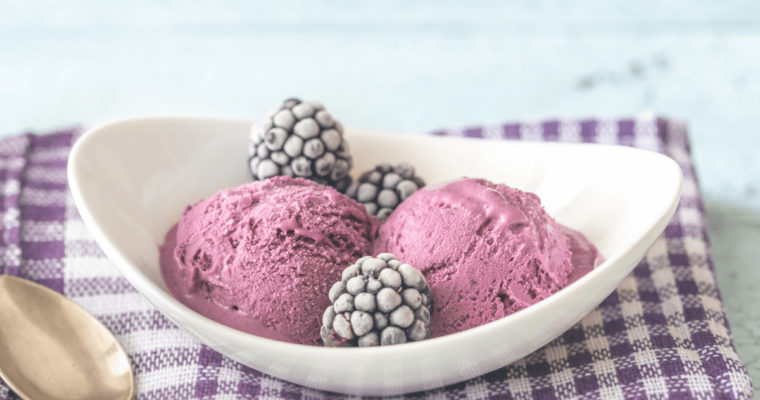 Gelato vegano alle more (senza gelatiera)