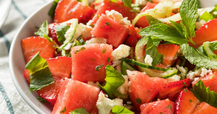 Insalata con anguria, cetriolo e feta