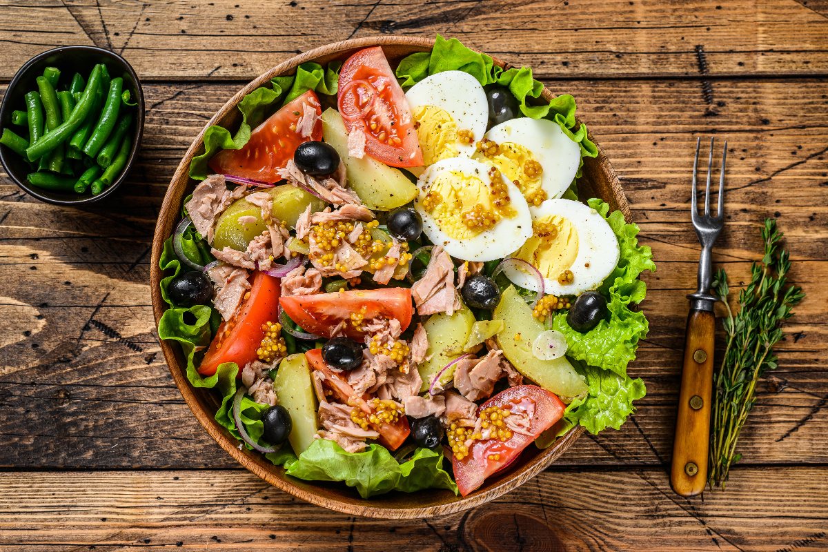 Insalata nizzarda (niçoise)
