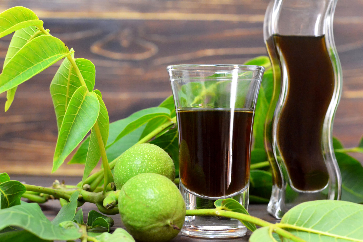 Come fare il nocino in casa