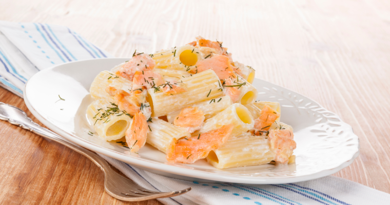 Pasta con salmone (con variante fredda)