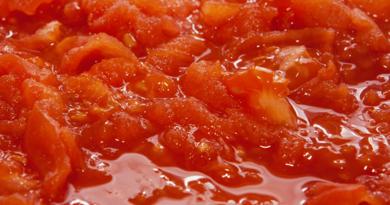 Come fare la passata di pomodoro in casa: la guida sicura (e senza sprechi)